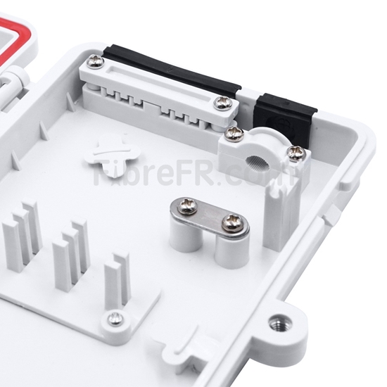 Image de FTB-106C Boîtier de Terminaison Optique Montage Mural 6 Ports sans Pigtails ni Adaptateurs